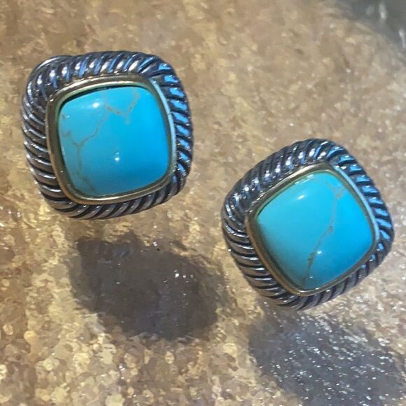 Heavy Duty Sterling Silver with Turquoise Pendant and Post Earring Set - Picture 8 of 13